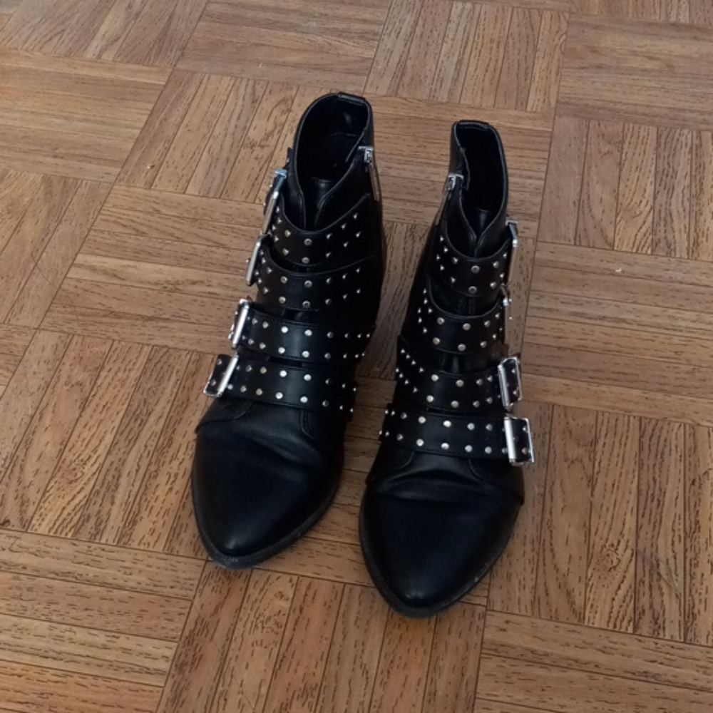 Punk boots size 6 rocker buckles womens ankle
